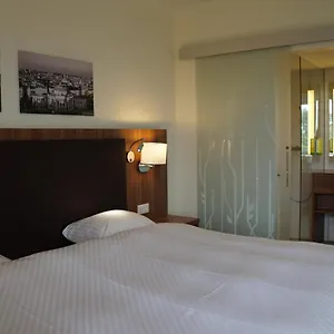 Carathotel Park Viena