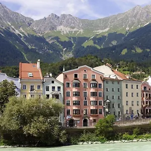 https://hotel-mondschein.ischgl-hotels.net