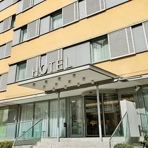 Courtyard By Marriott Schoenbrunn Szálloda